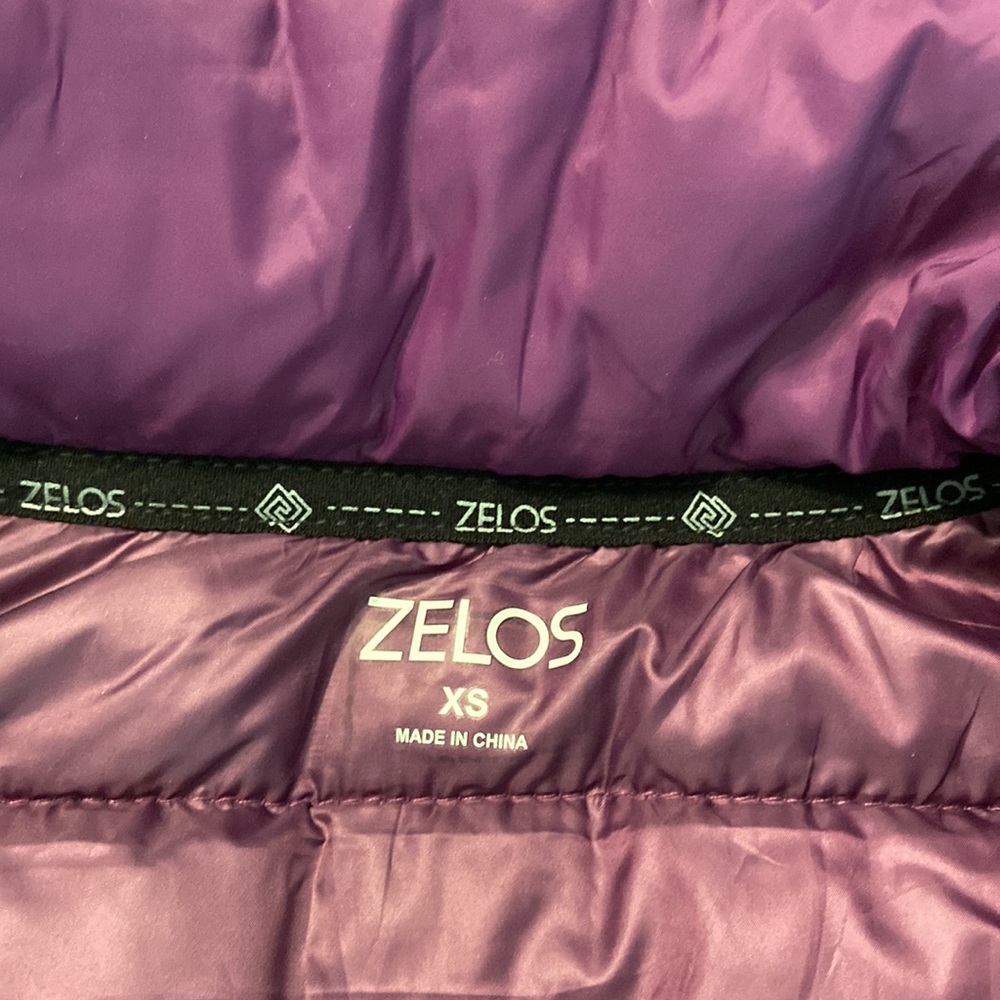 Zelos XS puffy vest brand new with tags long 29” bust 30” with two front pockets - Picture 2 of 9